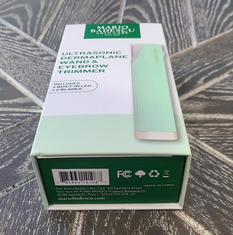 NWT Mario Badescu Ultrasonic Dermaplane Wand & Eyebrow Trimmer - Picture 4 of 9